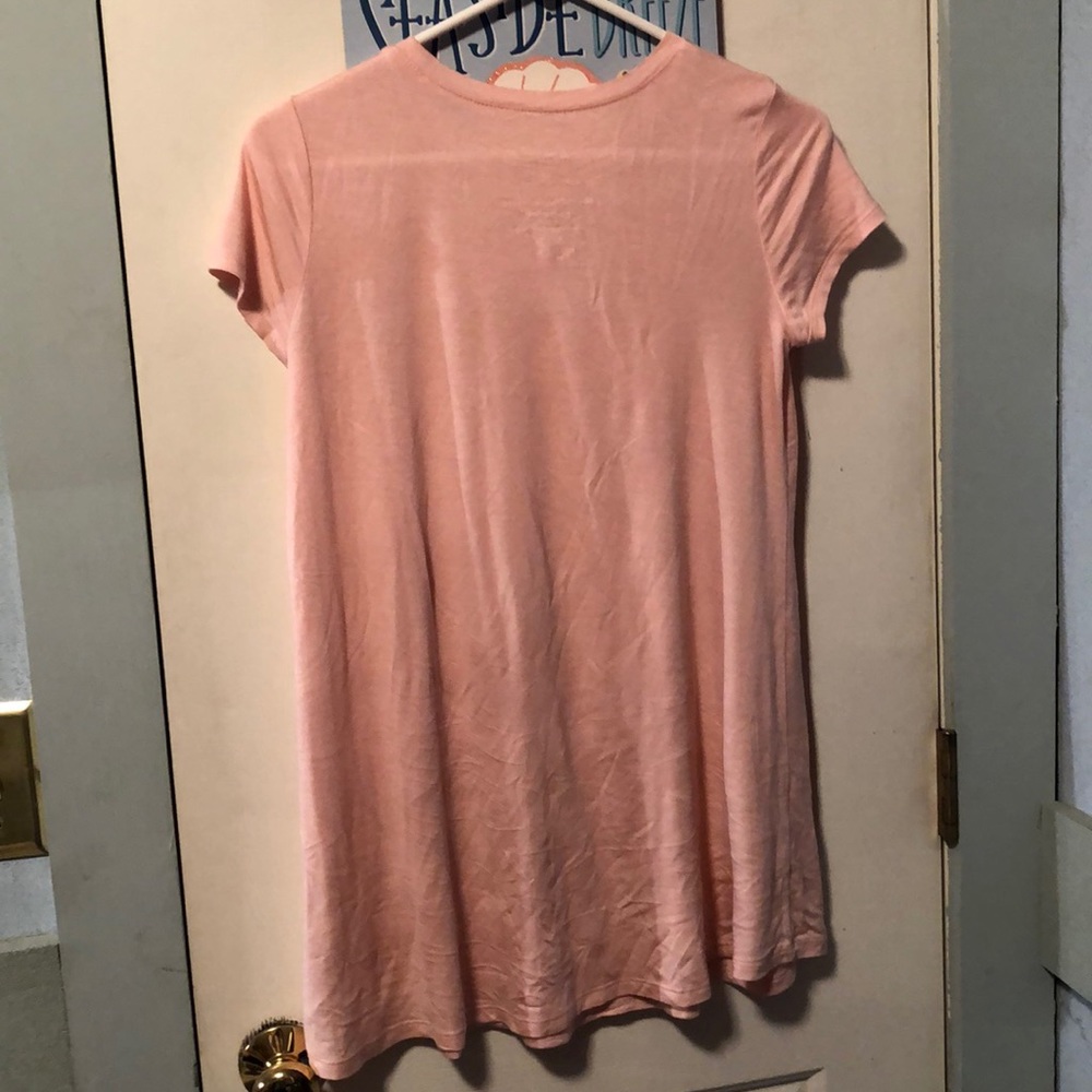 Pink tee - Picture 2 of 3
